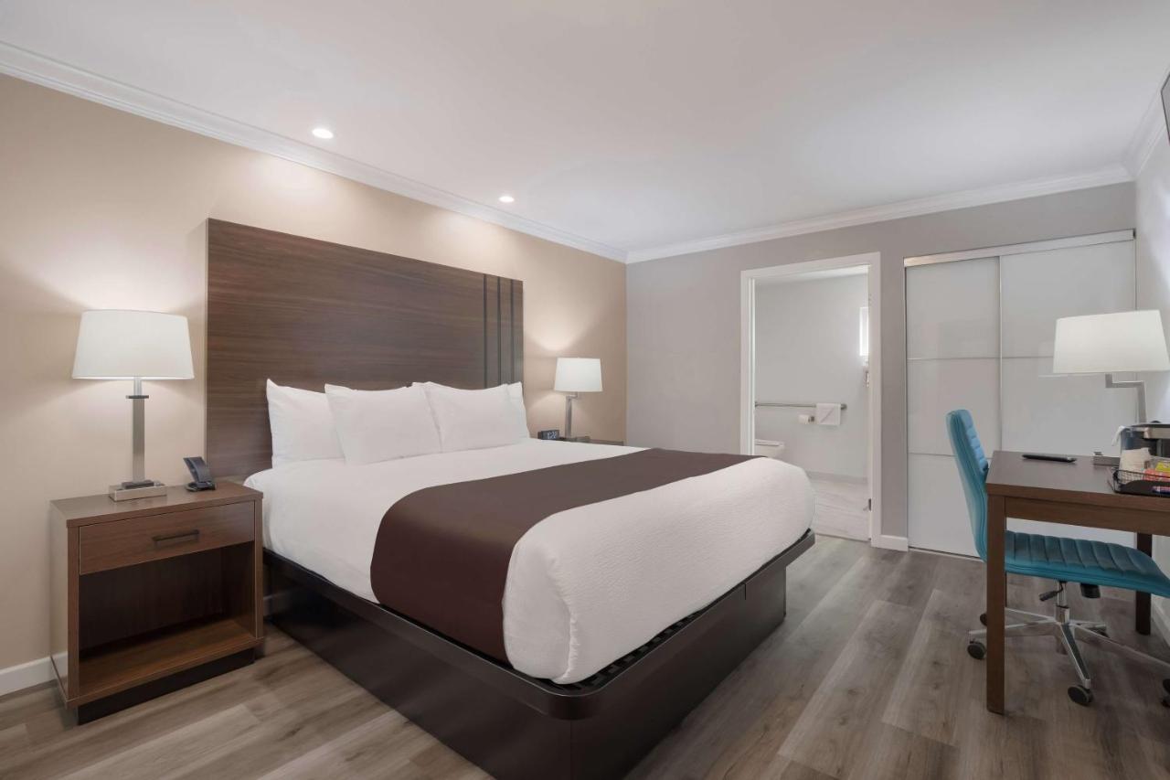 Surestay Plus Hotel By Best Western Upland - Ontario North Kültér fotó