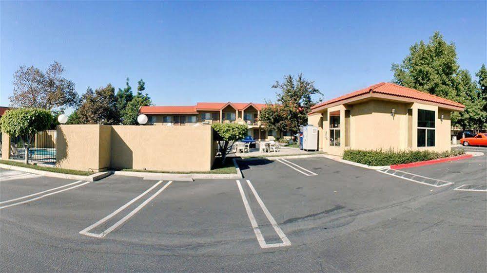 Surestay Plus Hotel By Best Western Upland - Ontario North Kültér fotó